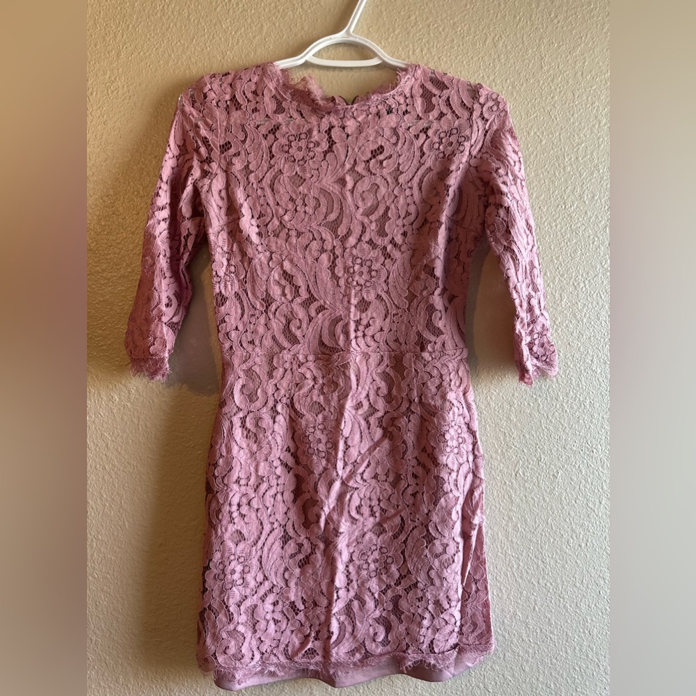 Vici lace dress